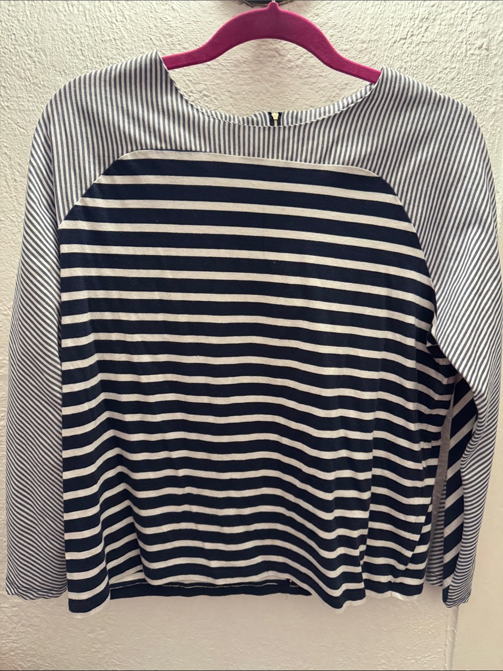 Vineyard Vines Navy and White Mixed-Stripe Long Sleeve Tee